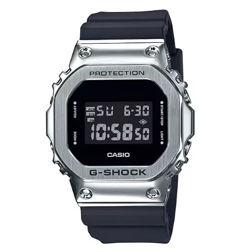Casio G-Shock GM-5600-1ER metaal 49 x 43,2 mm