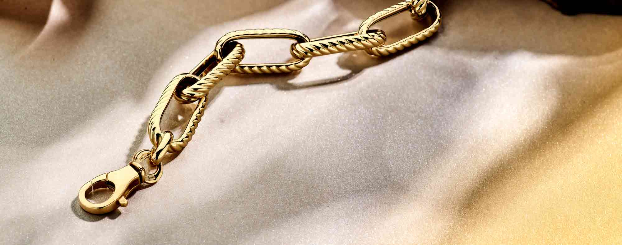 Gouden armbanden