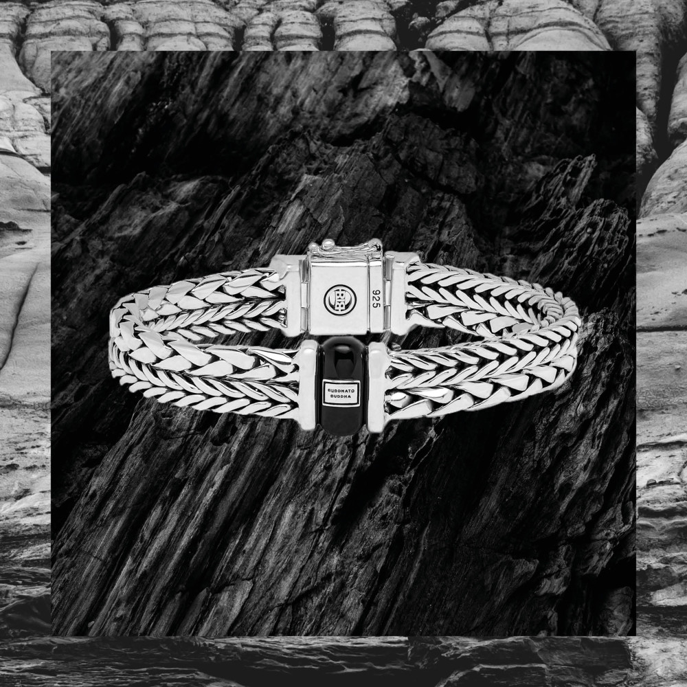 buddha-to-buddha-105-barbara-george-zilveren-vossenstaart-schakelarmband-met-onyx-edelsteen