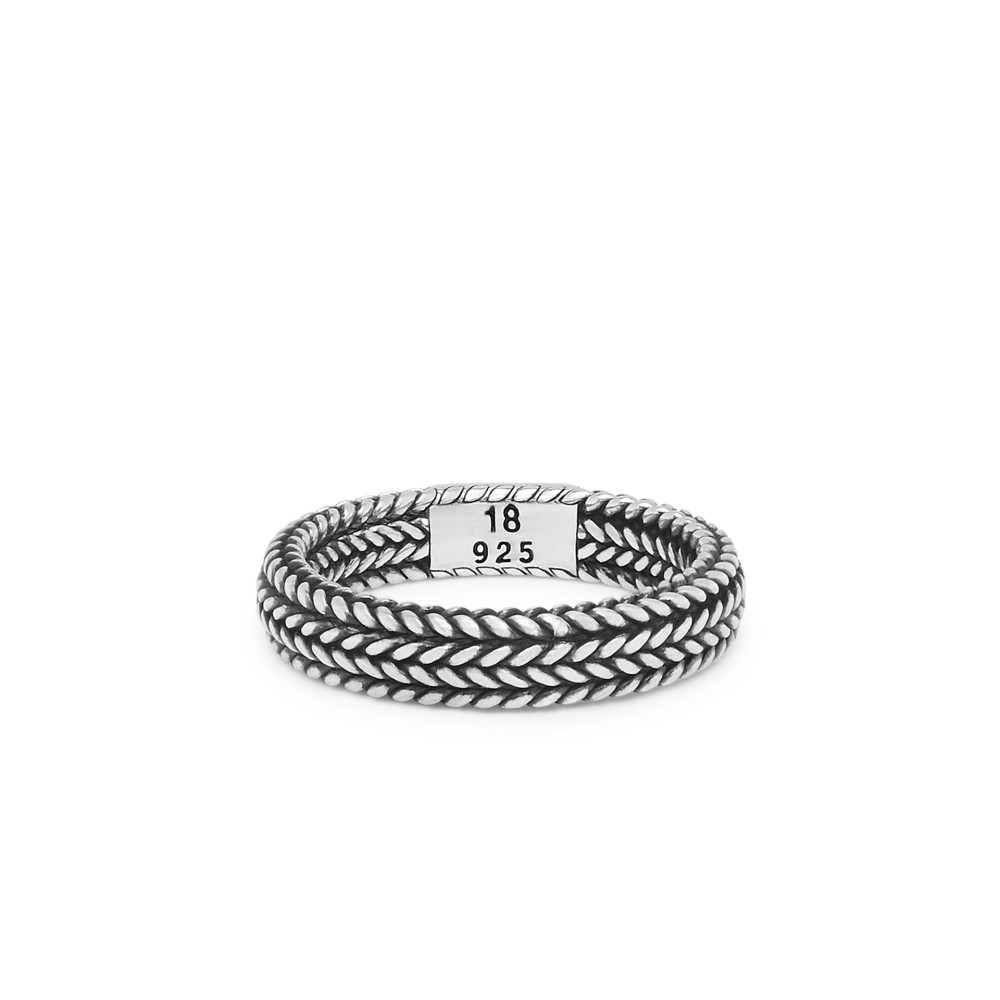 buddha-to-buddha-106-ellen-small-zilveren-smalle-ring-met-schakelpatroon