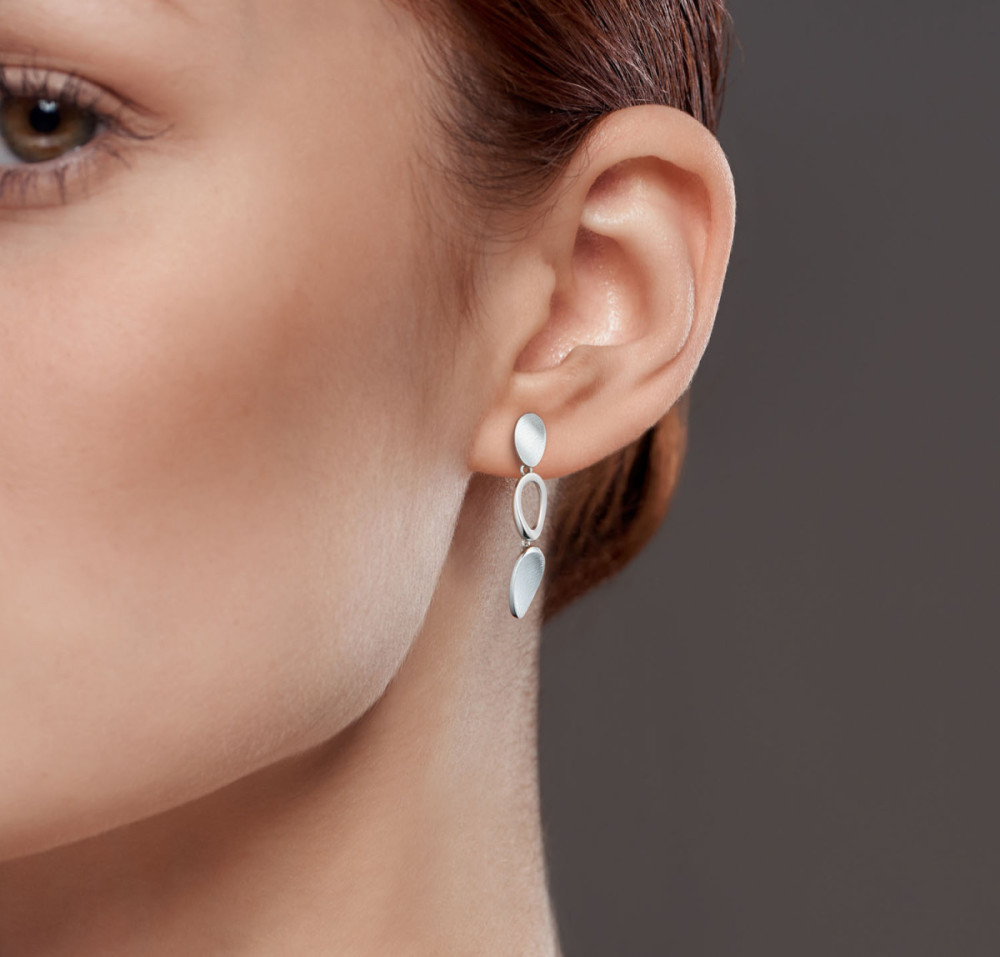 glow-108077800-oorringen-925-zilver-mat-en-glanzend-ovaal-modern-7-mm-breed-x-31-mm-hoog