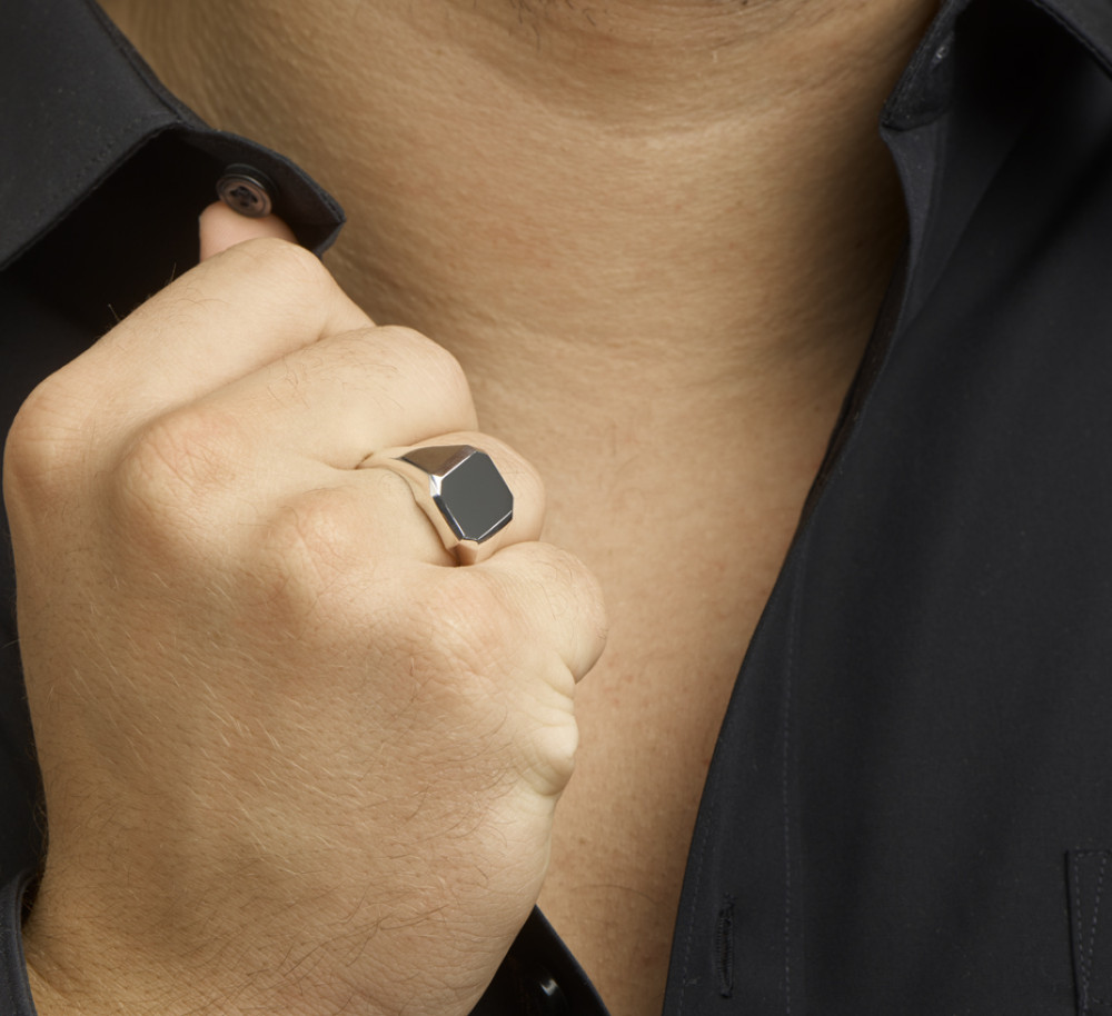 zilveren-zegelring-met-achthoekige-onyx-steen