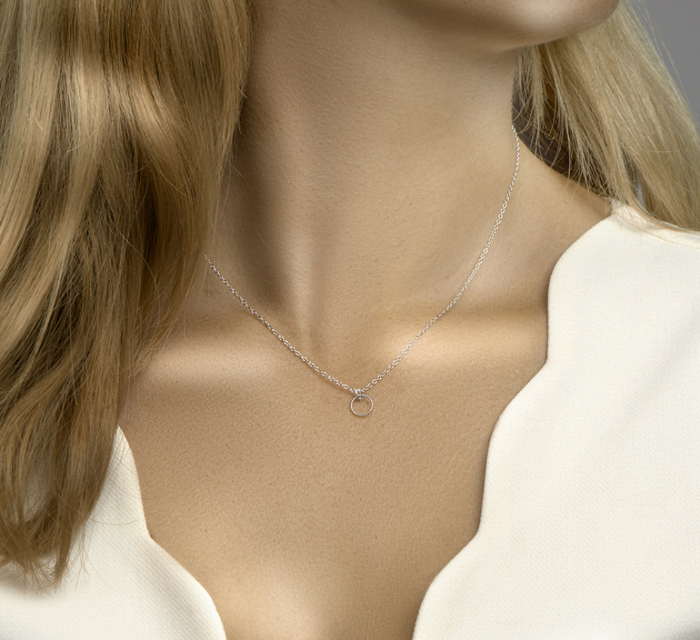 rond-0-5-mm-collier-met-hanger-gerhodineerd-zilver-lengte-verstelbaar-40-44-cm