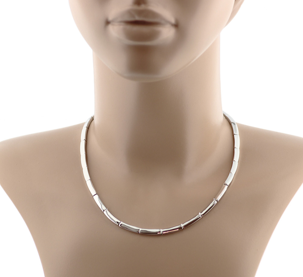 strak-zilveren-collier-gerhodineerd-lengte-verstelbaar-43-46-cm