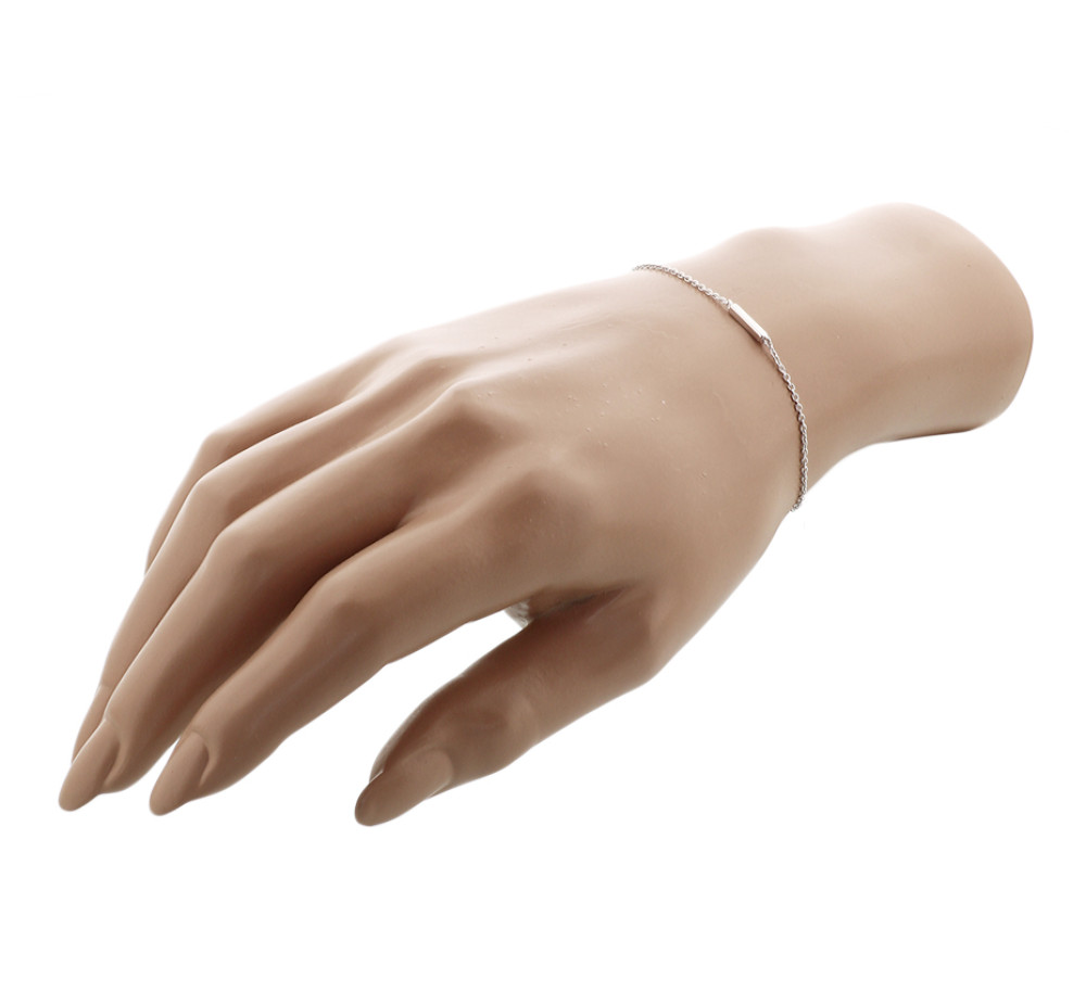 zilveren-schakelarmband-met-graveerbaar-rechthoekig-middengedeelte