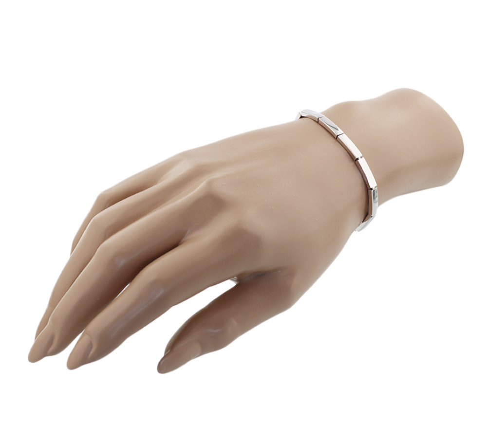 zilveren-schakelarmband-met-rechthoekige-gepolijste-schakels