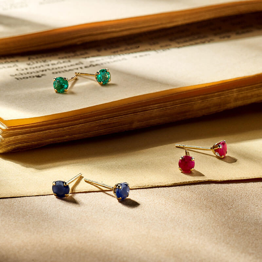 ronde-saffier-oorbellen-goud-4-mm