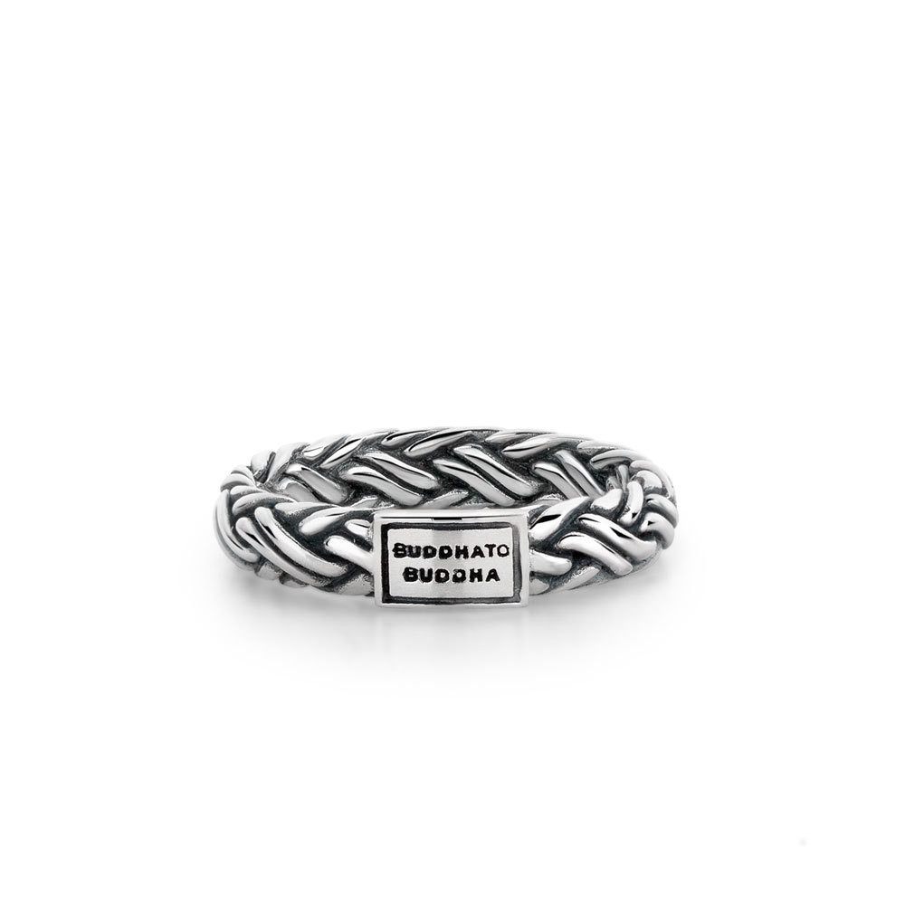 buddha-to-buddha-605-katja-xs-zilveren-gevlochten-schakelring-met-gegraveerd-plaatje
