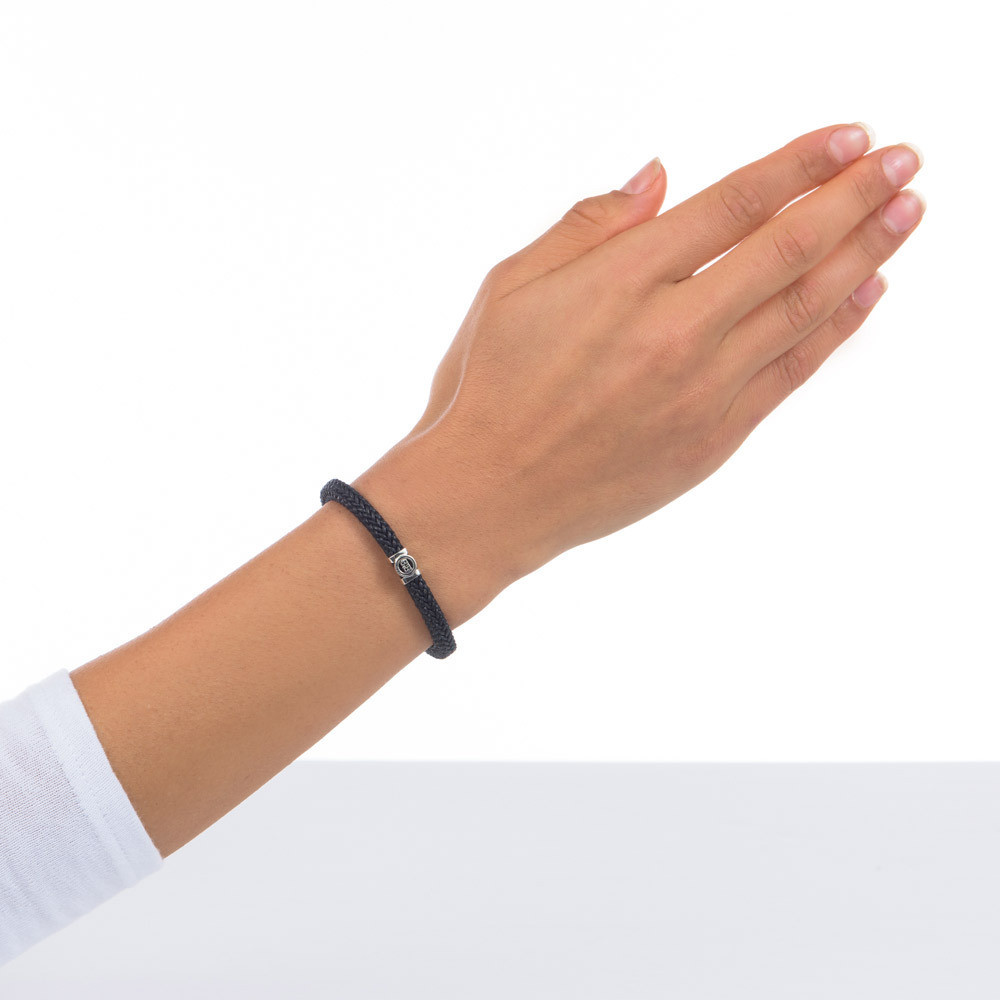 buddha-to-buddha-780bl-denise-zwart-textielkoordarmband-met-zilverkleurige-sluiting