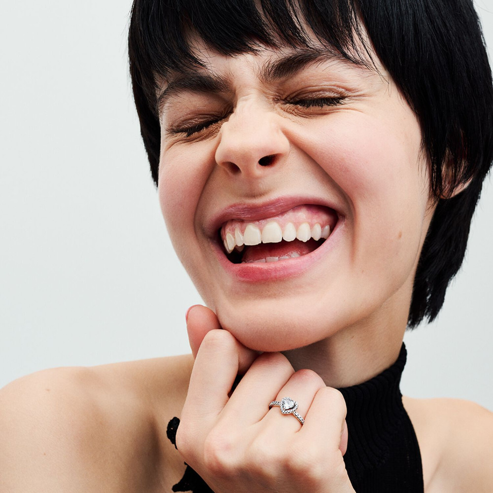 pandora-198421c01-timeless-zilveren-halo-ring-met-hartje-en-transparante-zirkonia