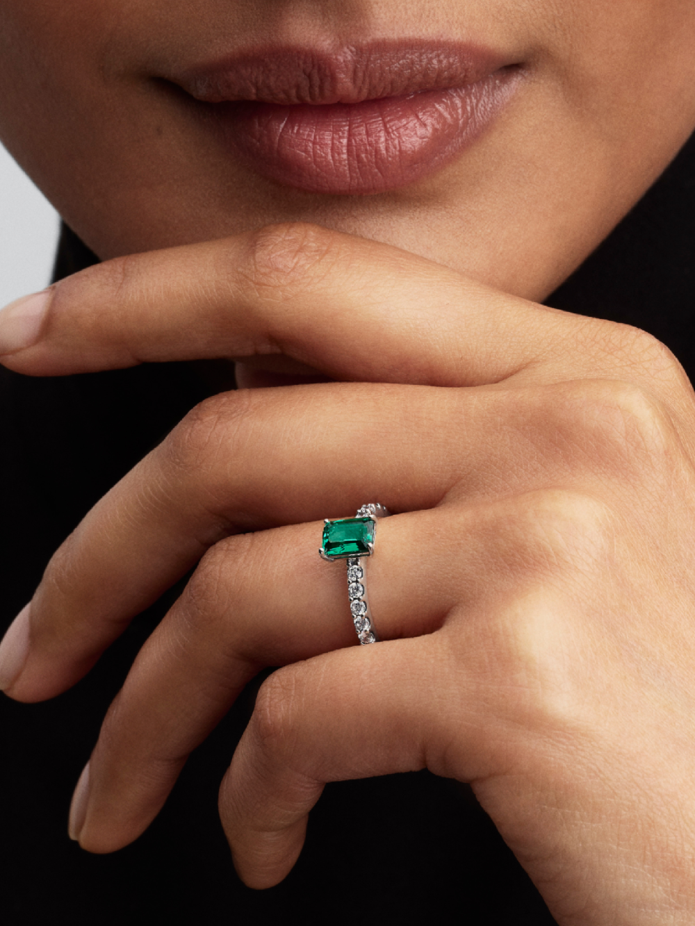 pandora-timeless-194506c01-ring-groene-emerald-geslepen-steen-en-zirkonia-rij