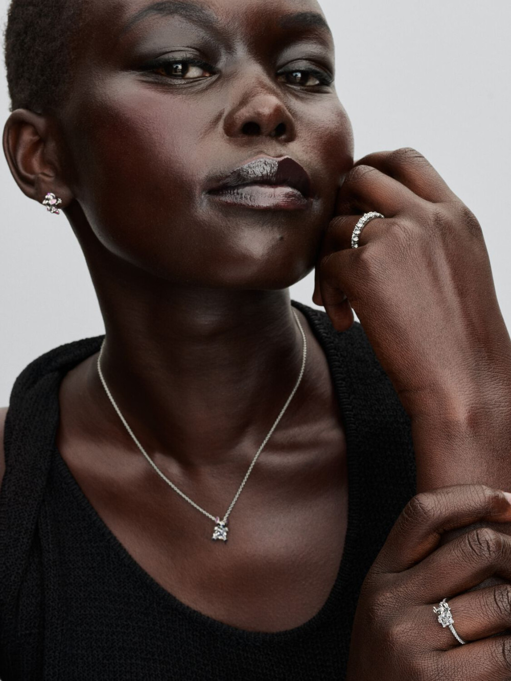 pandora-disney-393743c01-45-ketting-met-stitch-in-blauwe-emaille-en-zirkonia-lengte-45-cm