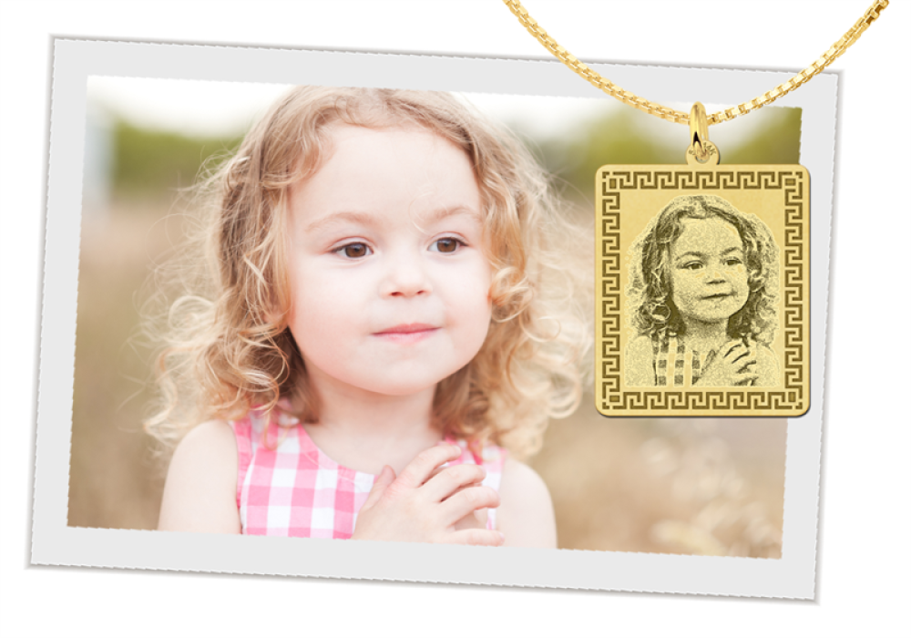 names4ever-gouden-foto-hanger-met-rechthoekig-meanderpatroon-27-mm-x-23-mm