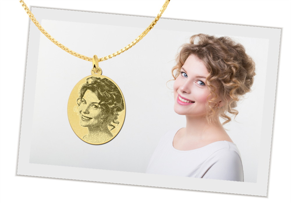 names4ever-gouden-ovale-hanger-met-foto-23-5-mm-x-19-5-mm