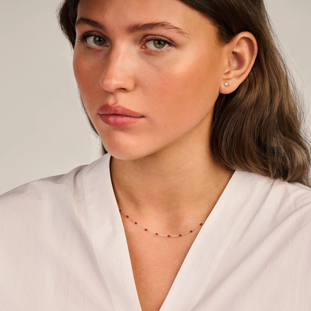 blush-3162yrr-ketting-rode-resin-stenen-goud-glanzend-0-7-mm-breedte-lengte-42-cm