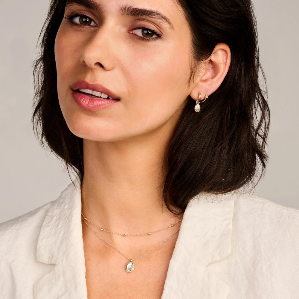 blush-3169ymq-ketting-goud-witte-ovale-hanger-bergkristal-parelmoer-9x11-mm-lengte-42-cm