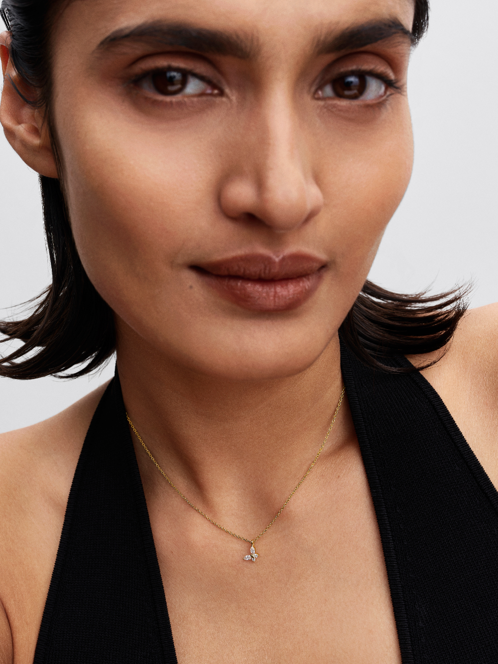 pandora-timeless-364267c01-45-vlinder-ketting-goudkleurig-met-zirkonia-lengte-45-cm