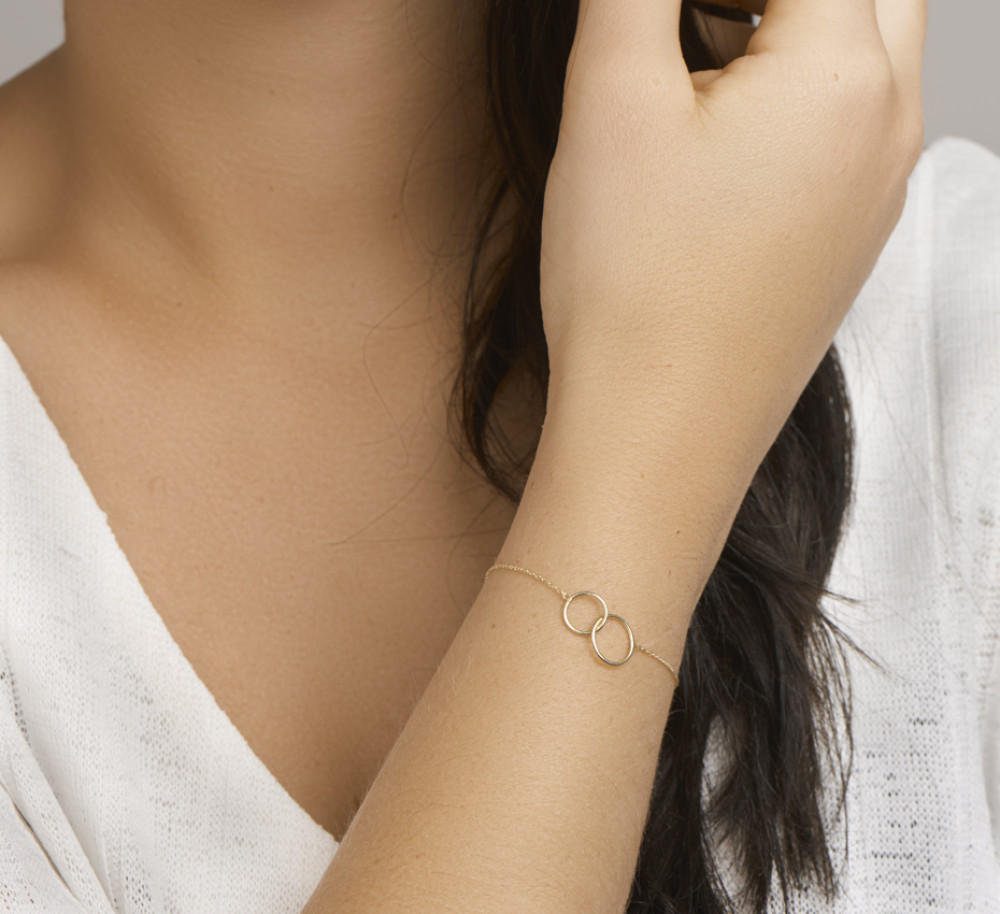 14-karaat-gouden-armband-met-verbonden-cirkels-hanger