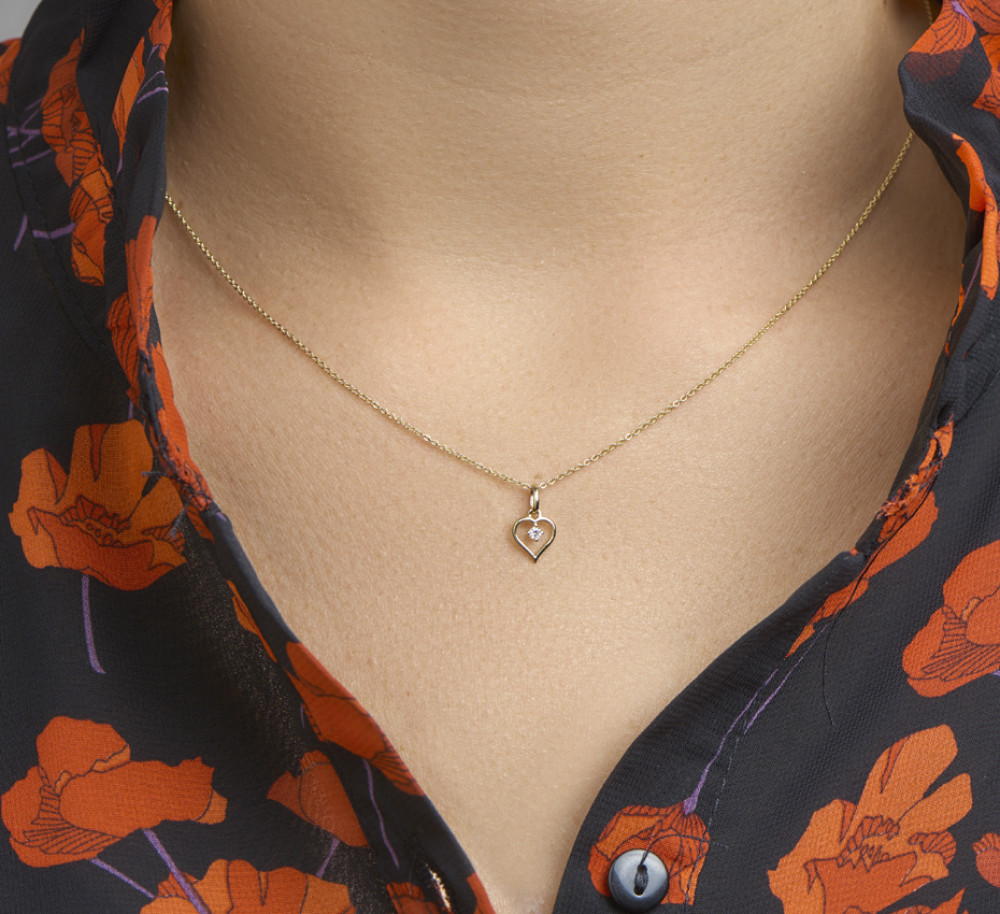 14-karaat-gouden-hanger-met-hartje-en-zirkonia-9-mm-x-8-mm