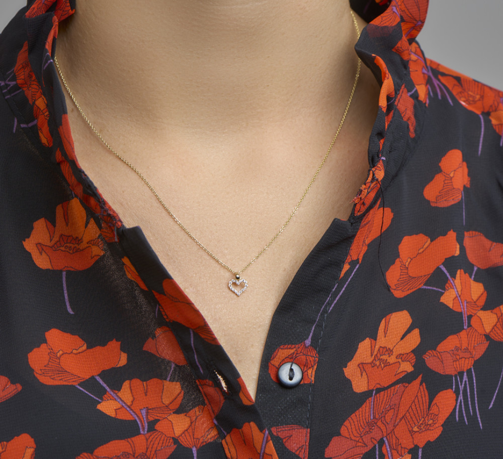 14-karaat-gouden-hanger-met-open-hartje-van-zirkonia-stenen-7-mm-x-7-5-mm