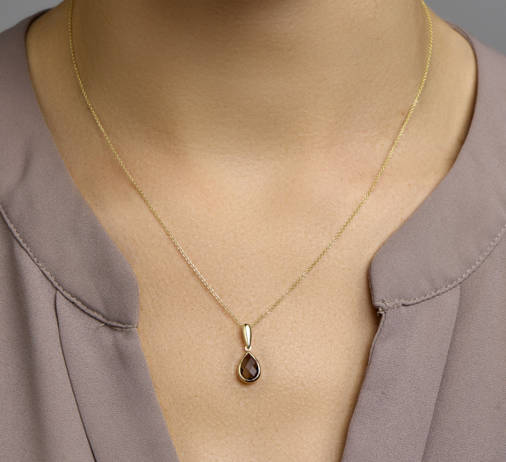 gouden-druppelvormige-hanger-met-bruine-rookkwarts-hoogte-20-mm