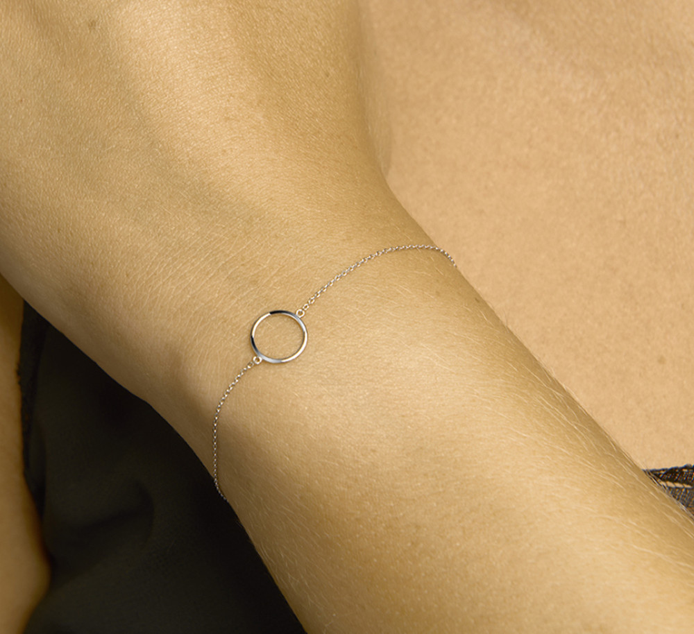14-karaats-witgouden-armband-met-ronde-hanger