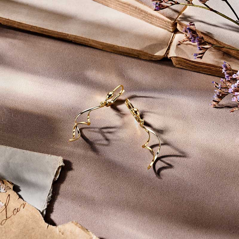 bicolor-oorhangers-in-goud-witgoud-47-mm-hoog