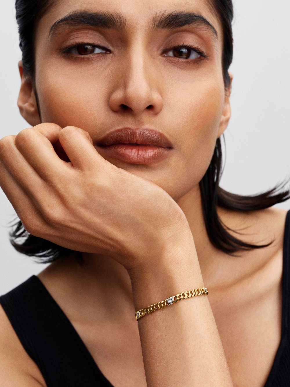 pandora-timeless-564226c01-hartjes-armband-met-gold-plated-cubaanse-schakels