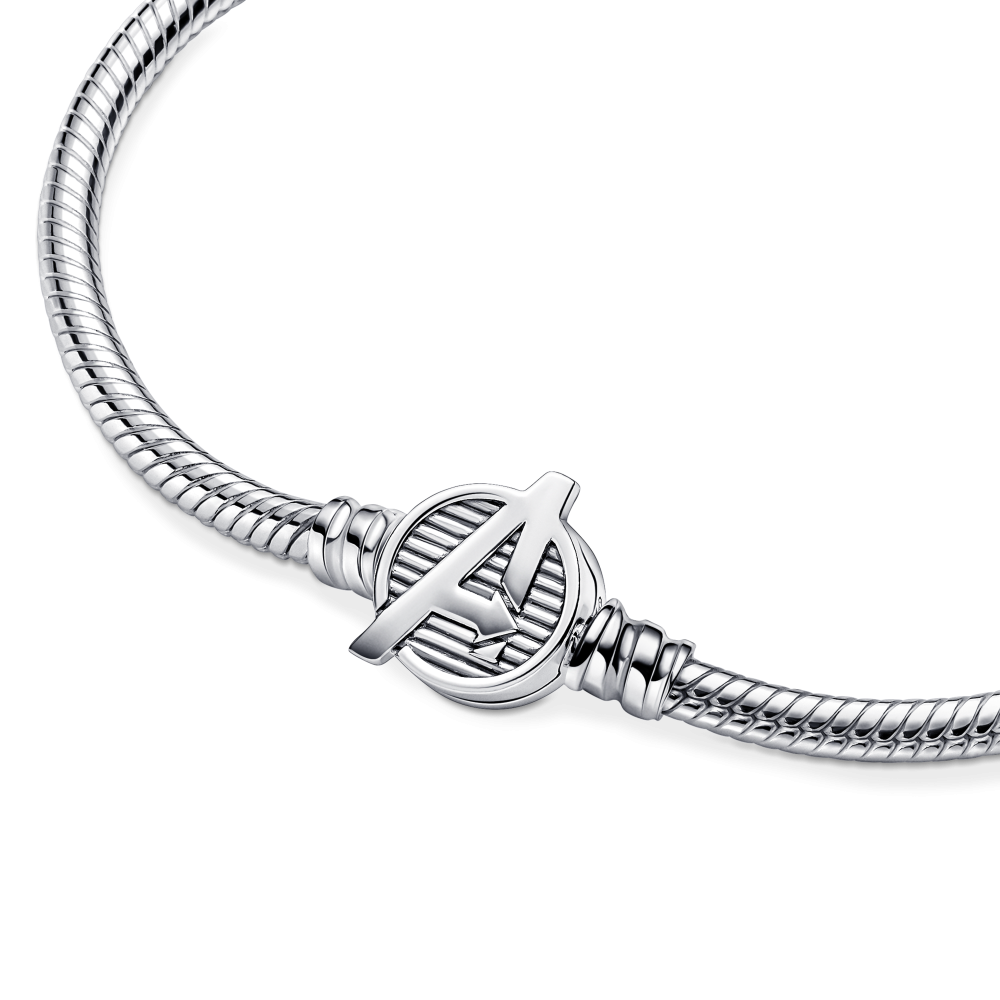 pandora-marvel-590784c00-zilveren-slangenarmband-met-the-avengers-logo