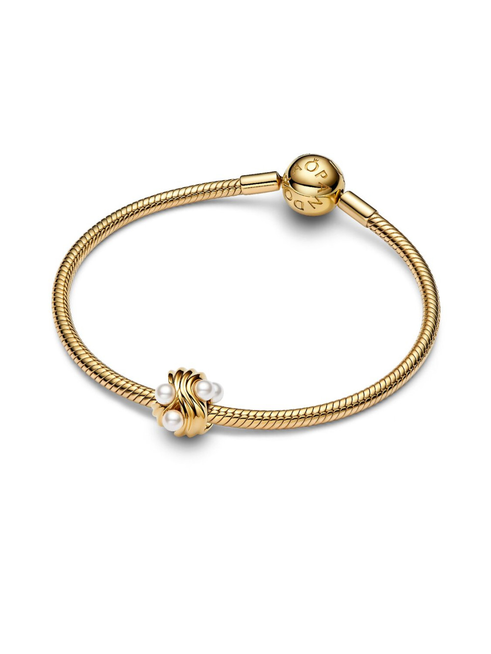 pandora-moments-763915c01-golvende-bedel-gold-plated-met-imitatieparels