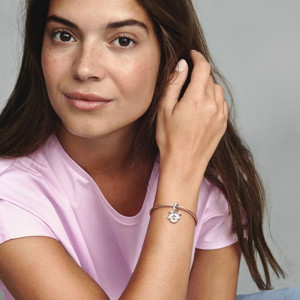 pandora-disney-780112c01-hangende-bedel-met-mickey-mouse-van-zilver-rosegouden-plating-en-emaille