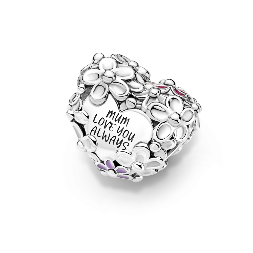 pandora-moments-791155c01-zilveren-hartvormige-bedel-met-bloemenmotief-en-inscriptie-mum-love-you-always