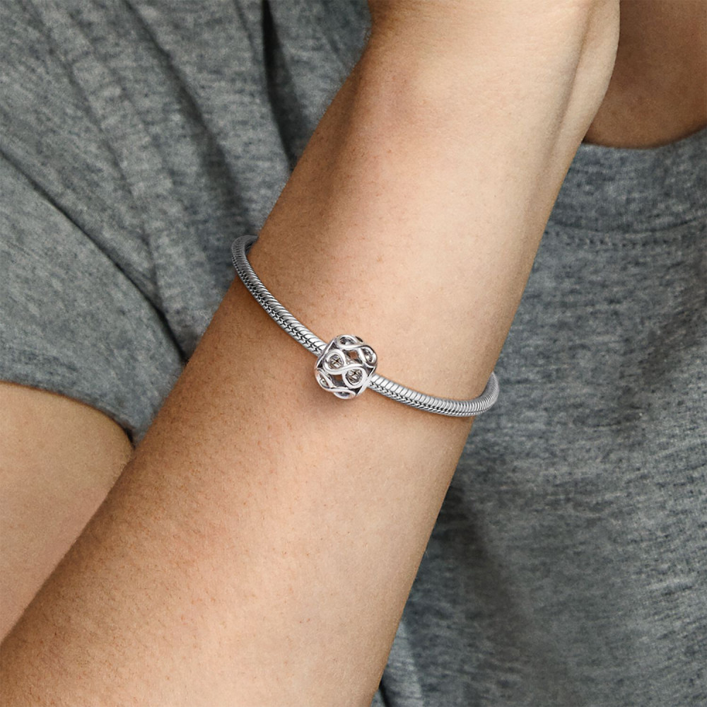 pandora-moments-791872-zilveren-charm-met-infinity-tekens