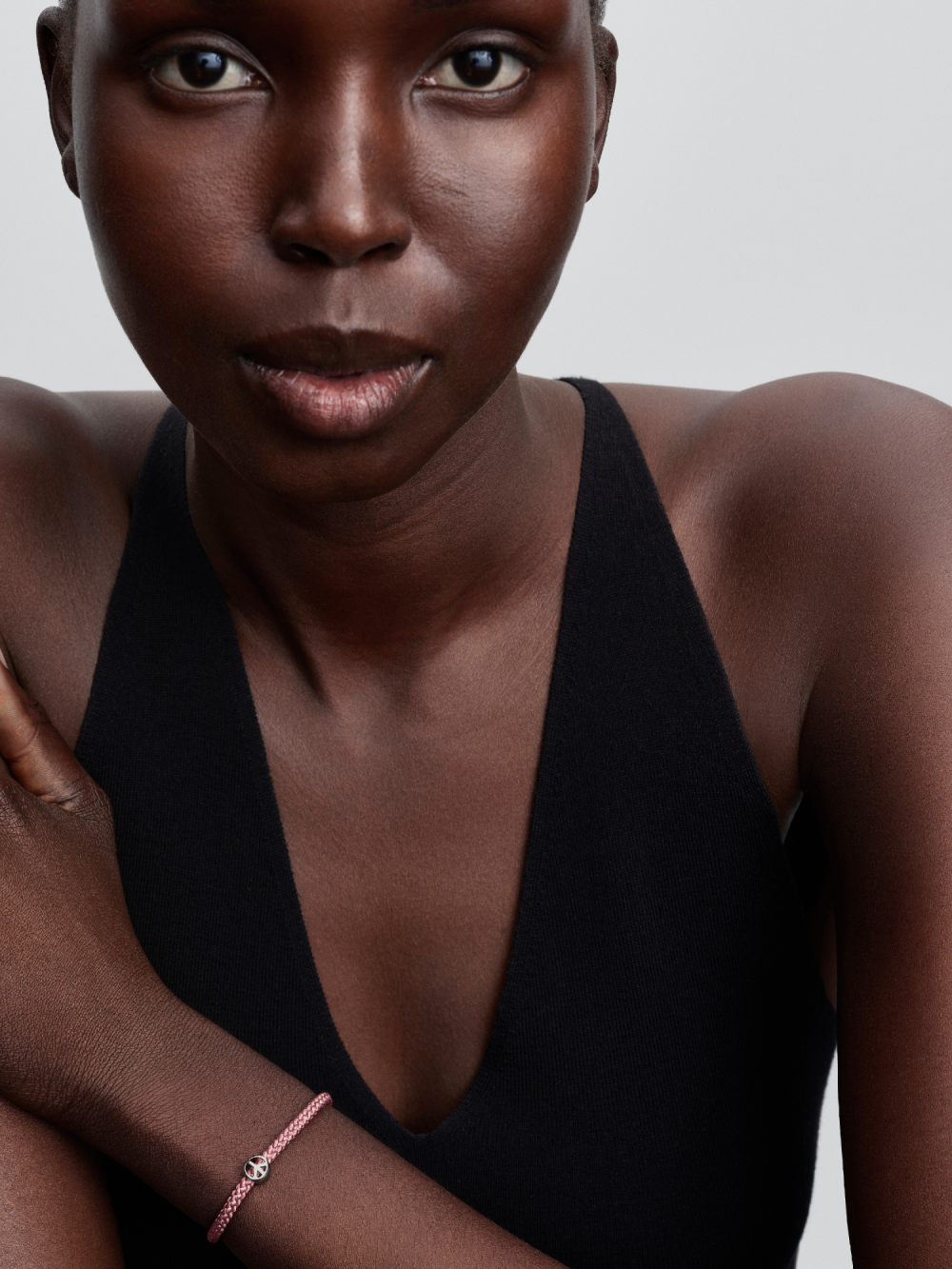 pandora-moments-794512c00-mini-peace-bedel-925-zilver