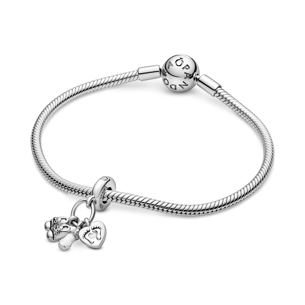 pandora-moments-798106cz-zilveren-hangende-bedel-met-babyschoentjes-babyflesje-en-hartje-met-voetjes