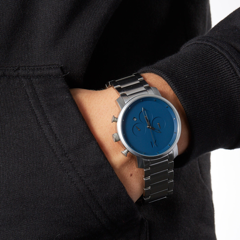 mvmt-d-mc01-sblu-stoer-herenhorloge-met-donkerblauwe-wijzerplaat