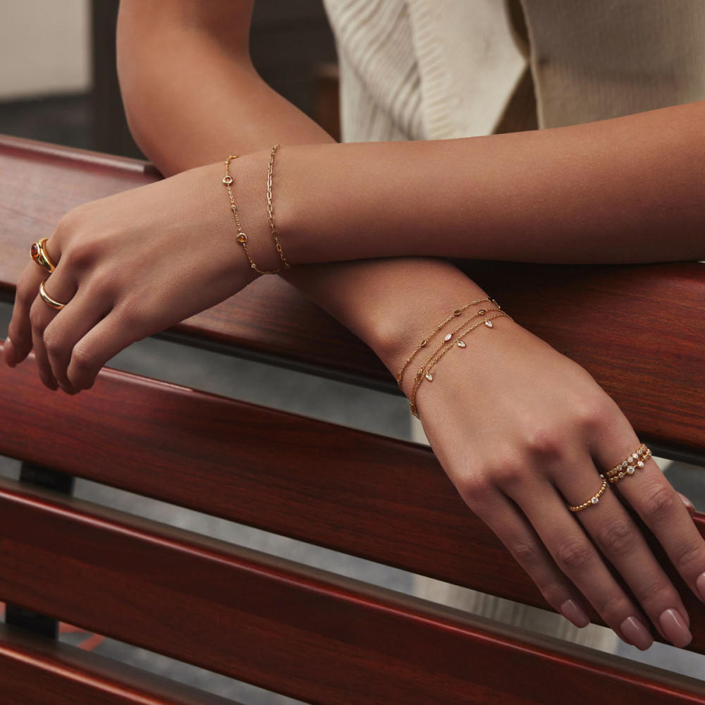 ania-haie-melodic-poet-ah-b066-03g-armband-gold-plated-ruit-zirkonia-3-5-mm-breedte-lengte-18-5-cm