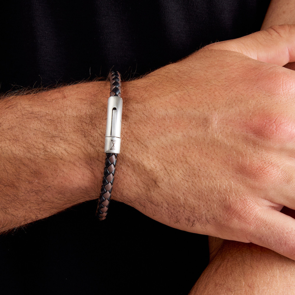 aze-jewels-adventure-az-bl004-h-leren-armband-bruin-zilverkleurige-druksluiting-glanzend-heren