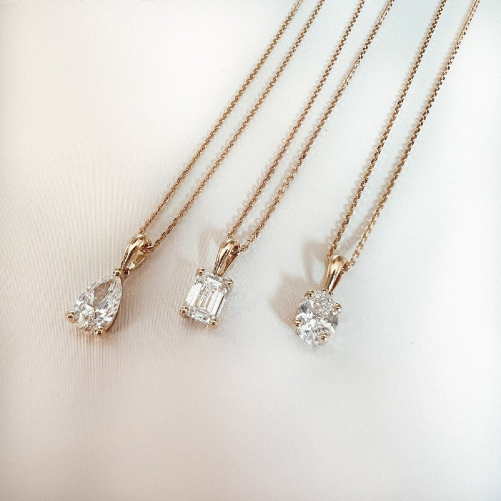 aurore-ava-ca15710050-18-karaat-gouden-ketting-lab-grown-050-crt-lengte-42-45-cm