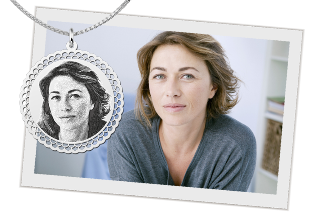 foto-hanger-van-zilver-met-sierlijke-rand-names4ever-33-mm