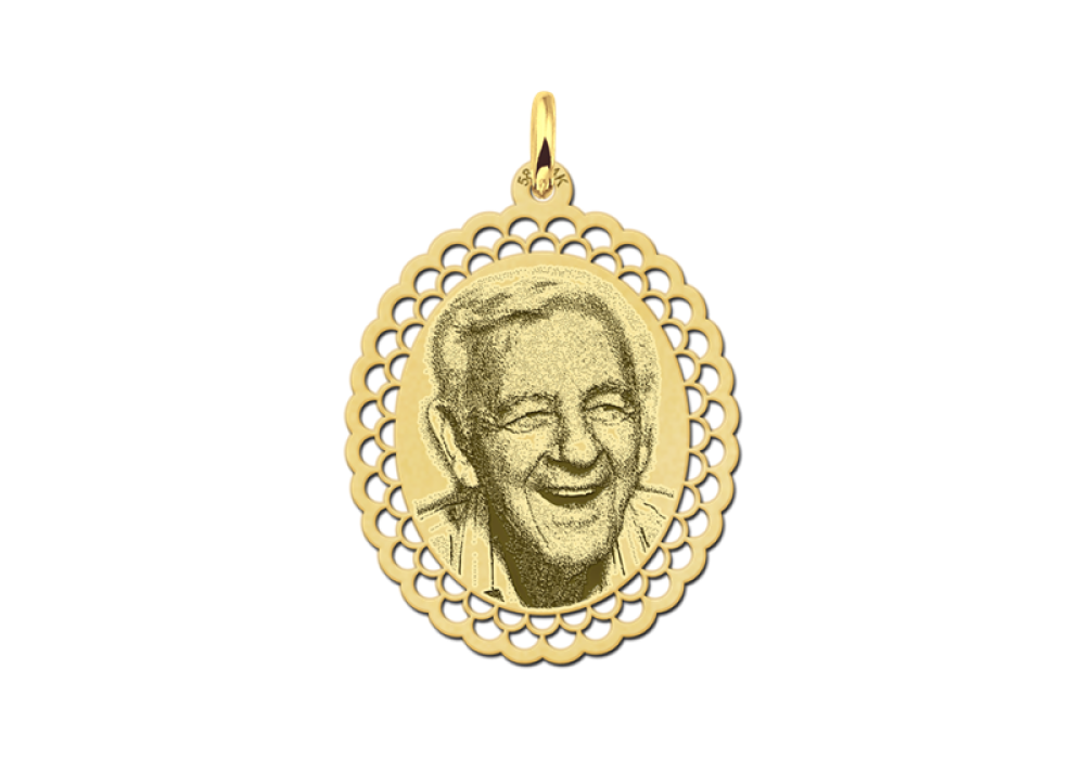 names4ever-14-karaat-gouden-foto-hanger-ovaal-met-sierrand-27-mm-x-23-mm