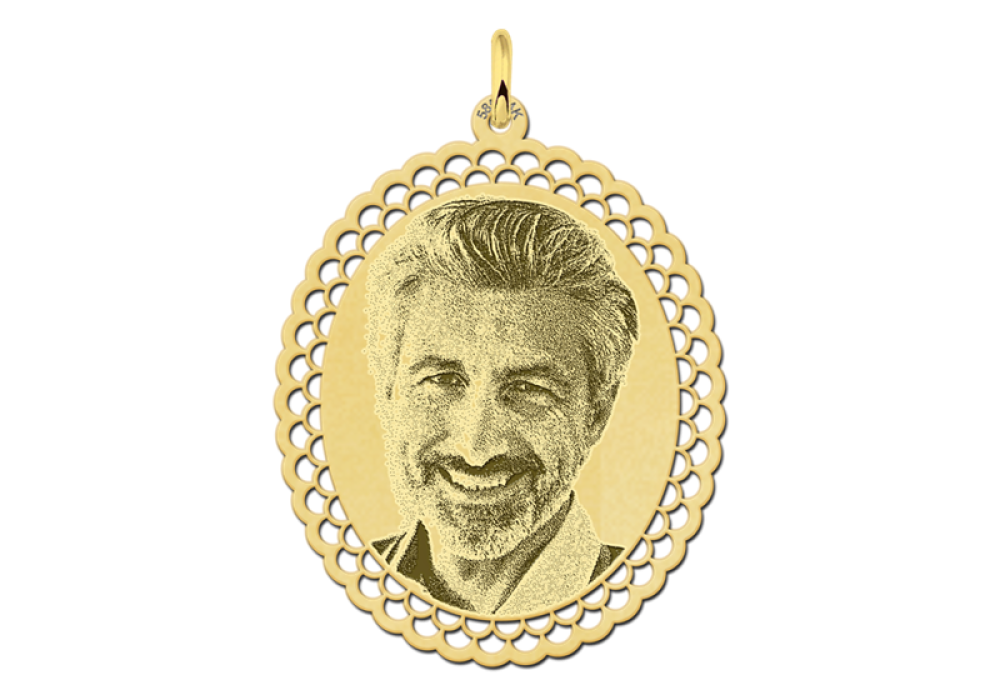 names4ever-14-karaat-gouden-foto-hanger-ovaal-met-sierrand-33-mm-x-28-mm