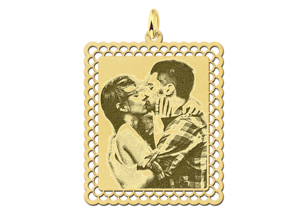 names4ever-gouden-rechthoekige-foto-hanger-met-sierrand-33-mm-x-28-mm