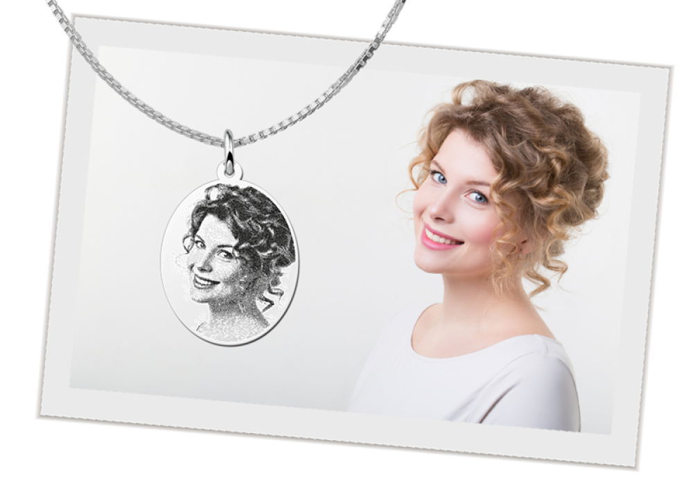 names4ever-ovale-foto-hanger-van-zilver-23-5-mm-x-19-5-mm
