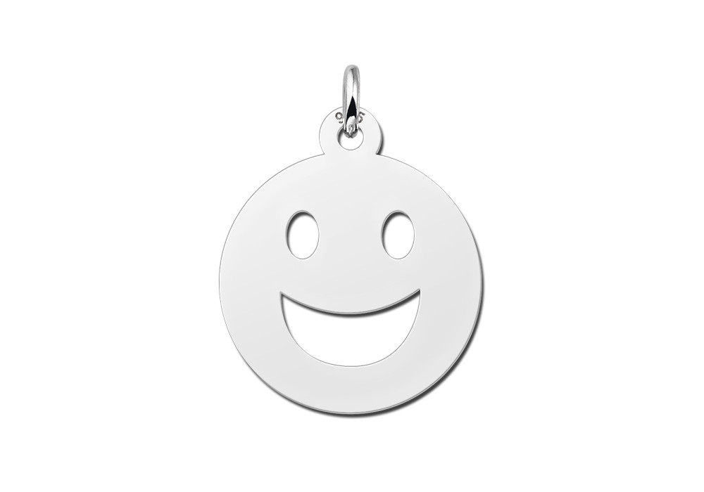 zilveren-smiley-hanger-grote-glimlach-15-mm-breed-hoogte-18-mm