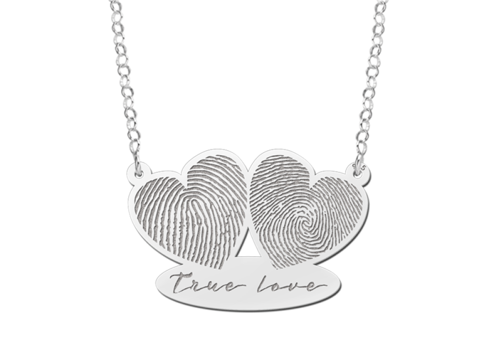 names4ever-zilveren-hanger-met-twee-hartjes-vingerafdrukken-en-tekst-hoogte-29-mm
