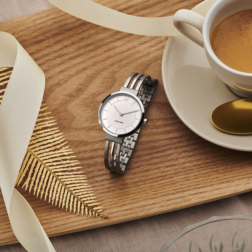 danish-design-pure-tiara-stripe-iv62q1277-dameshorloge-titanium-zilverkleurig-o-30-mm