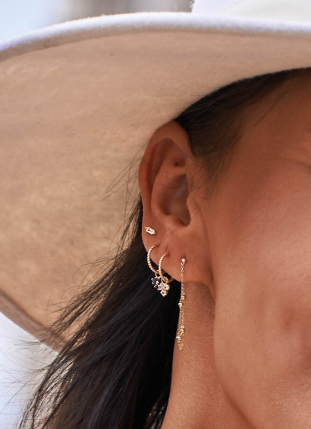 jackie-gold-jke24011-oorringen-met-transparante-topaas-hangers-van-14-karaat-goud-18-mm-hoog