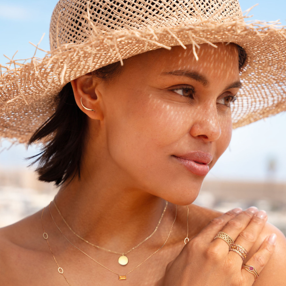 jackie-gold-jke25514-14-karaat-gouden-oorhangers-met-gebogen-vorm-22-mm-hoog