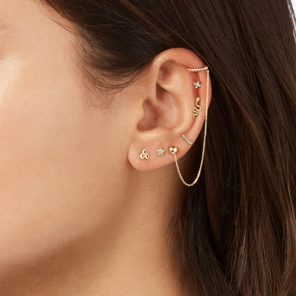 jackie-gold-jkp24432-driehoekige-oor-piercing-van-3-bolletjes-in-14-karaat-goud-4-mm-per-stuk